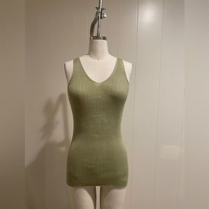 ‘Peruvian Connection’ tank top, excellent condition, fern green